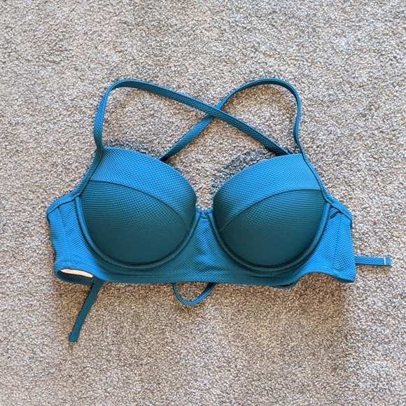 Shade & Shore Other - Shade & Shore balconette bikini top